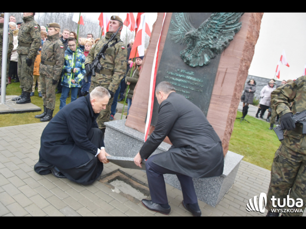 To swoista lekcja historii... prawdziwa, niezakłamana. W Wyszkowie stanął pomnik w hołdzie niezłomnym bohaterom