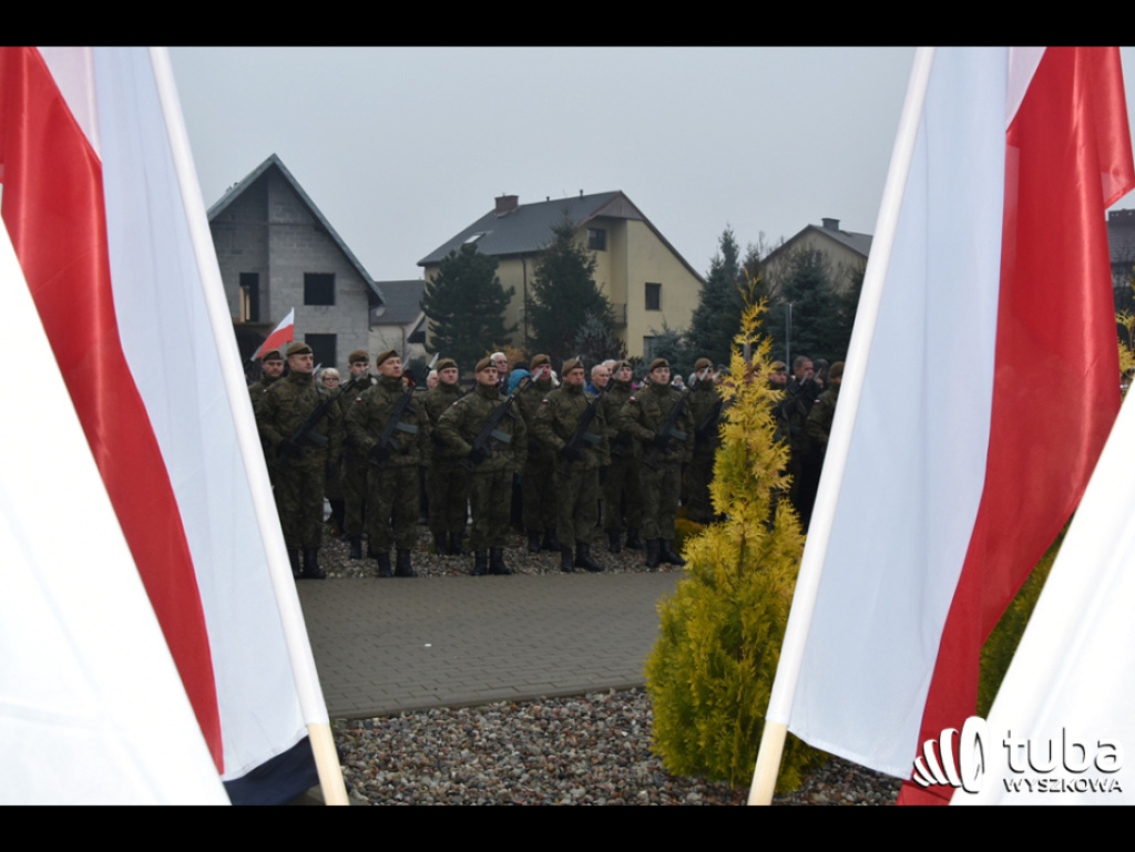 To swoista lekcja historii... prawdziwa, niezakłamana. W Wyszkowie stanął pomnik w hołdzie niezłomnym bohaterom