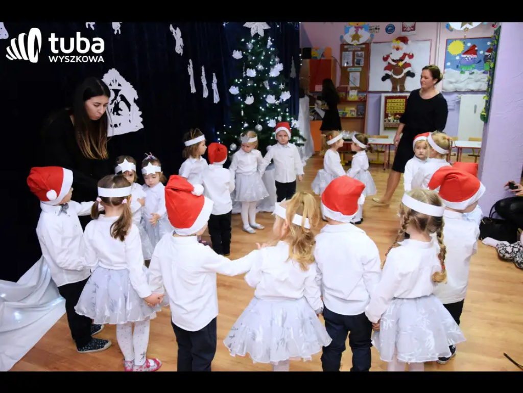 Święty Mikołaj odwiedził przedszkolaki z „Bajki”