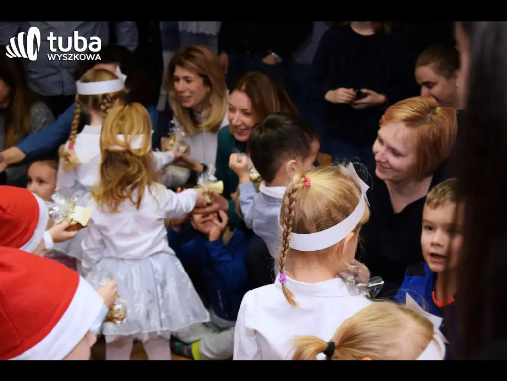 Święty Mikołaj odwiedził przedszkolaki z „Bajki”