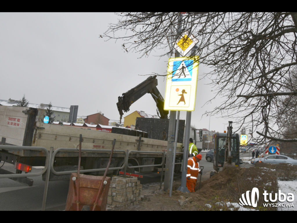 Nowe znaki i lampy pulsacyjne na Kościuszki. Będzie bezpieczniej na przejściu dla pieszych?