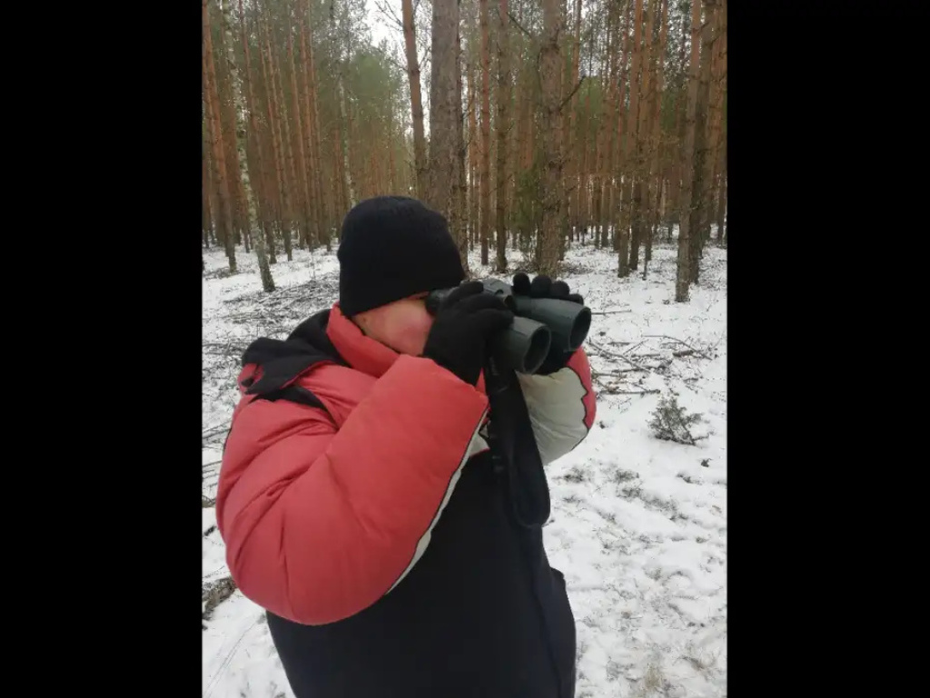 Uczniowie ZSS w Brańszczyku dokarmiali zwierzynę leśną