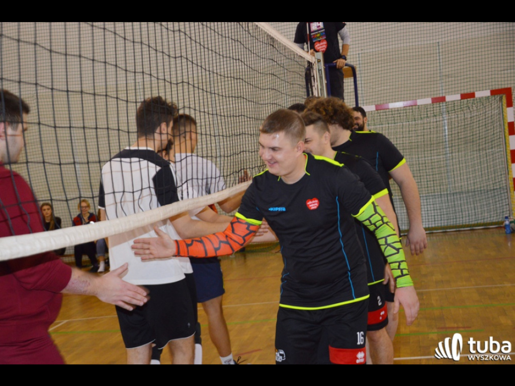 Sportowcy dla WOŚP. XII Turniej Sportowy w I LO
