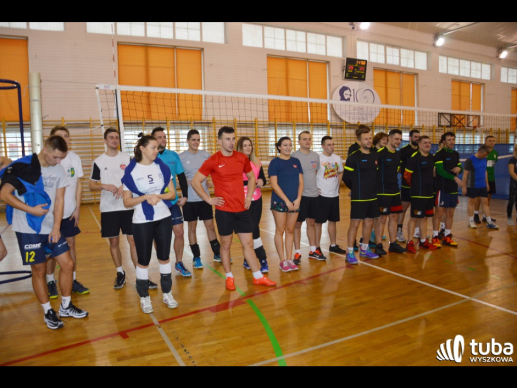 Sportowcy dla WOŚP. XII Turniej Sportowy w I LO