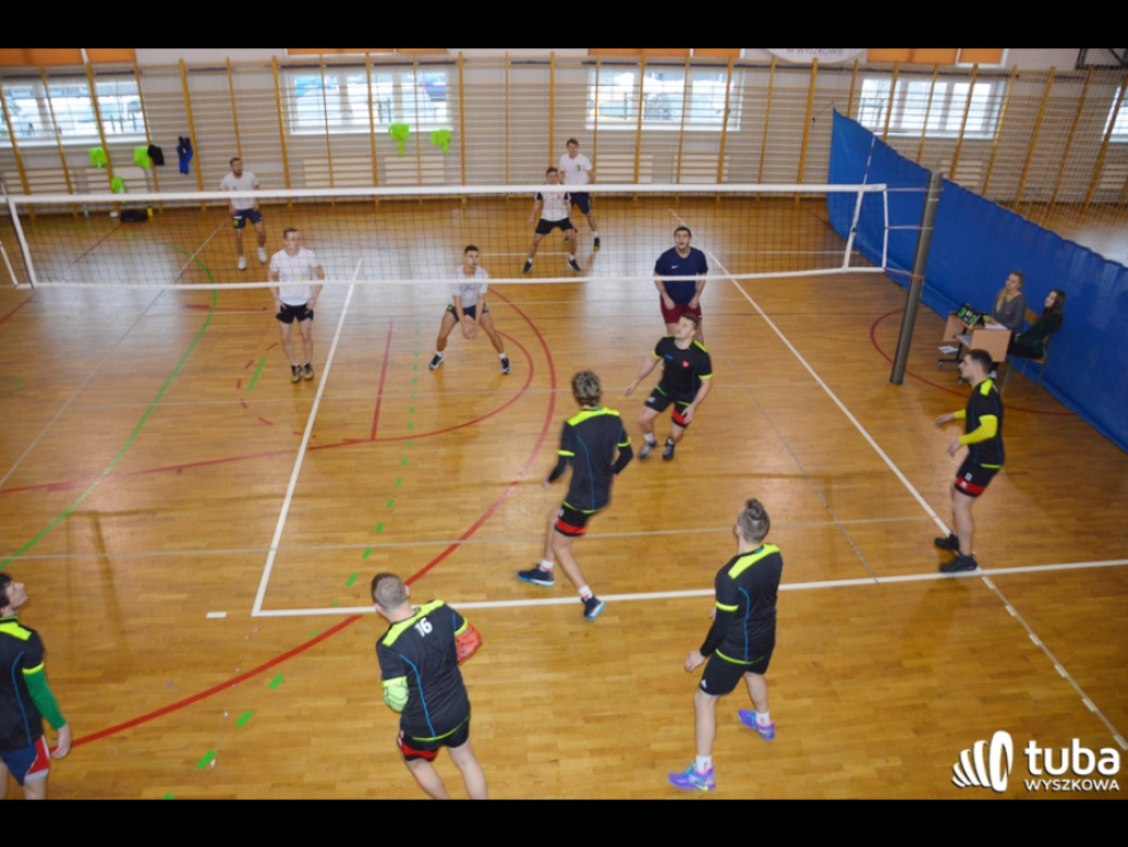 Sportowcy dla WOŚP. XII Turniej Sportowy w I LO