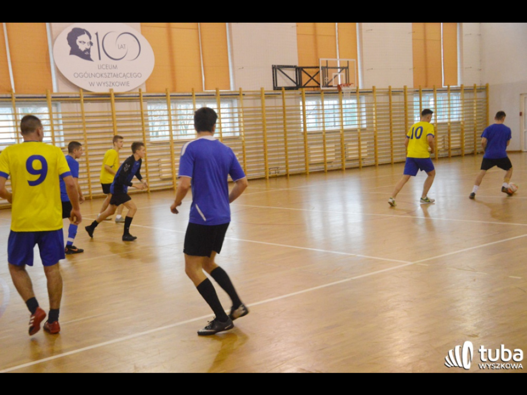 Sportowcy dla WOŚP. XII Turniej Sportowy w I LO