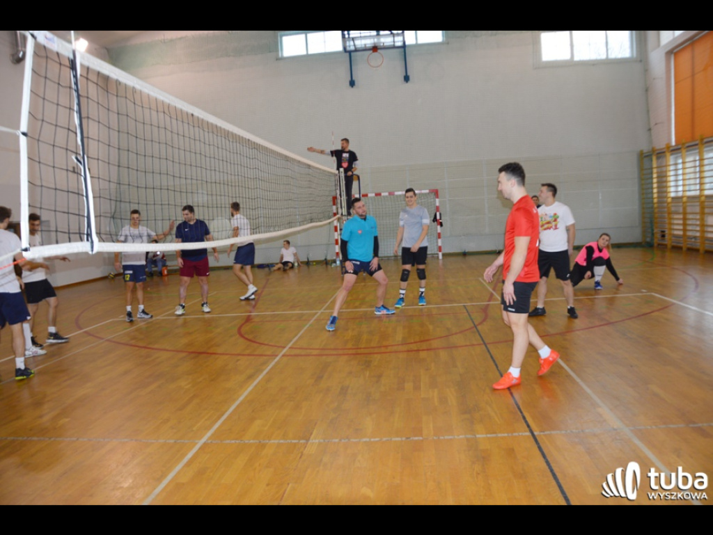 Sportowcy dla WOŚP. XII Turniej Sportowy w I LO