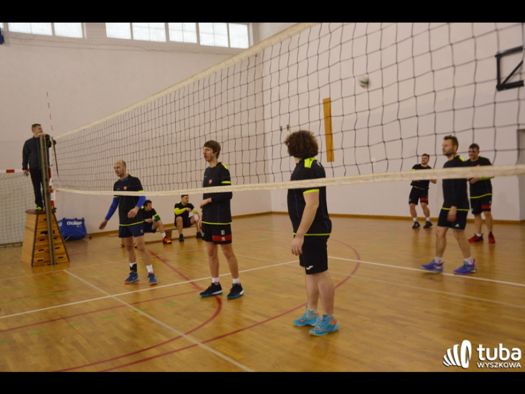 Sportowcy dla WOŚP. XII Turniej Sportowy w I LO