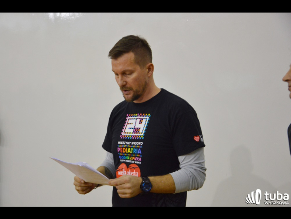 Sportowcy dla WOŚP. XII Turniej Sportowy w I LO