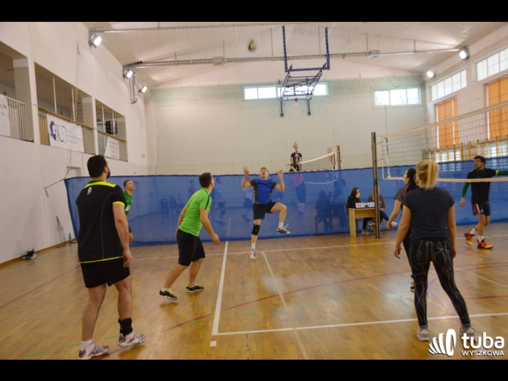 Sportowcy dla WOŚP. XII Turniej Sportowy w I LO
