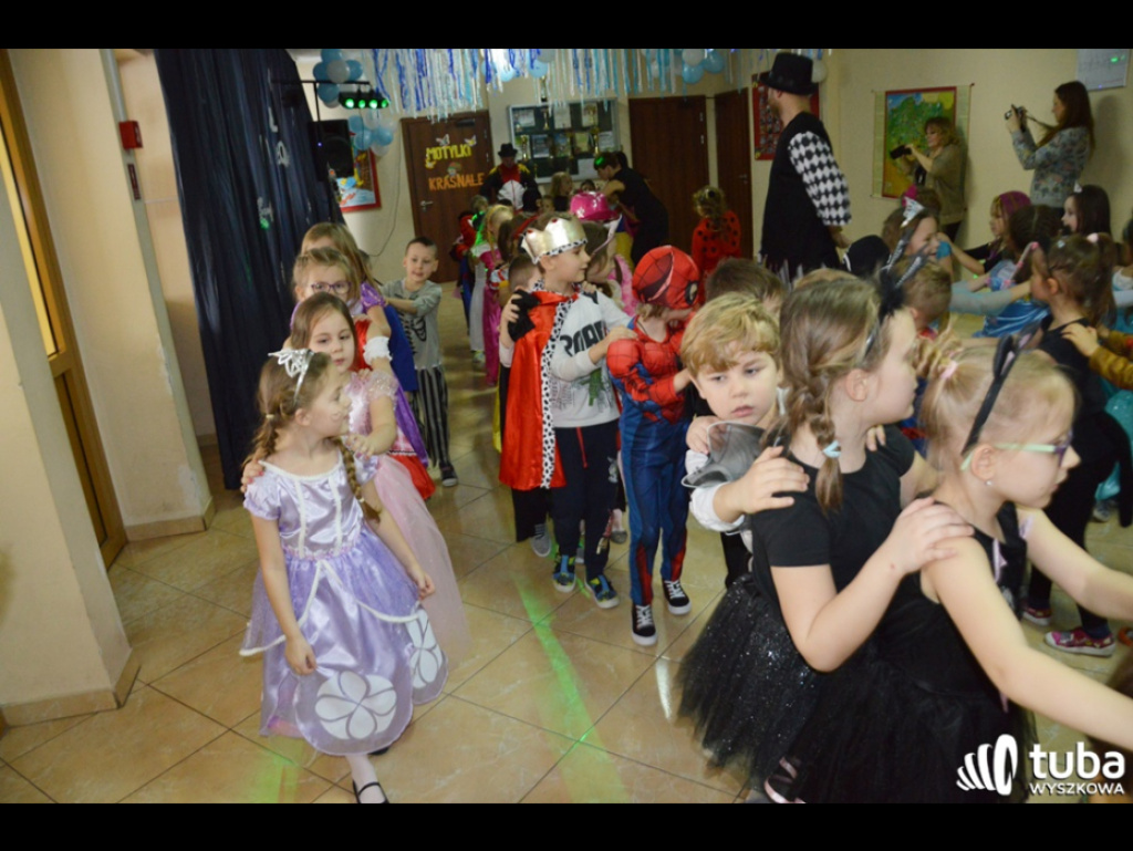 Karnawałowe szaleństwo przedszkolaków z 