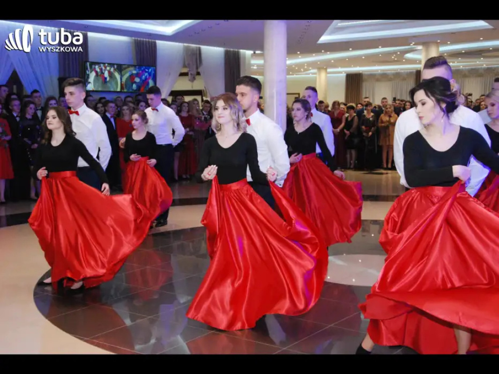Bal maturalny w 