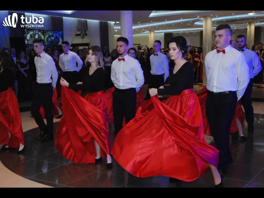Bal maturalny w 