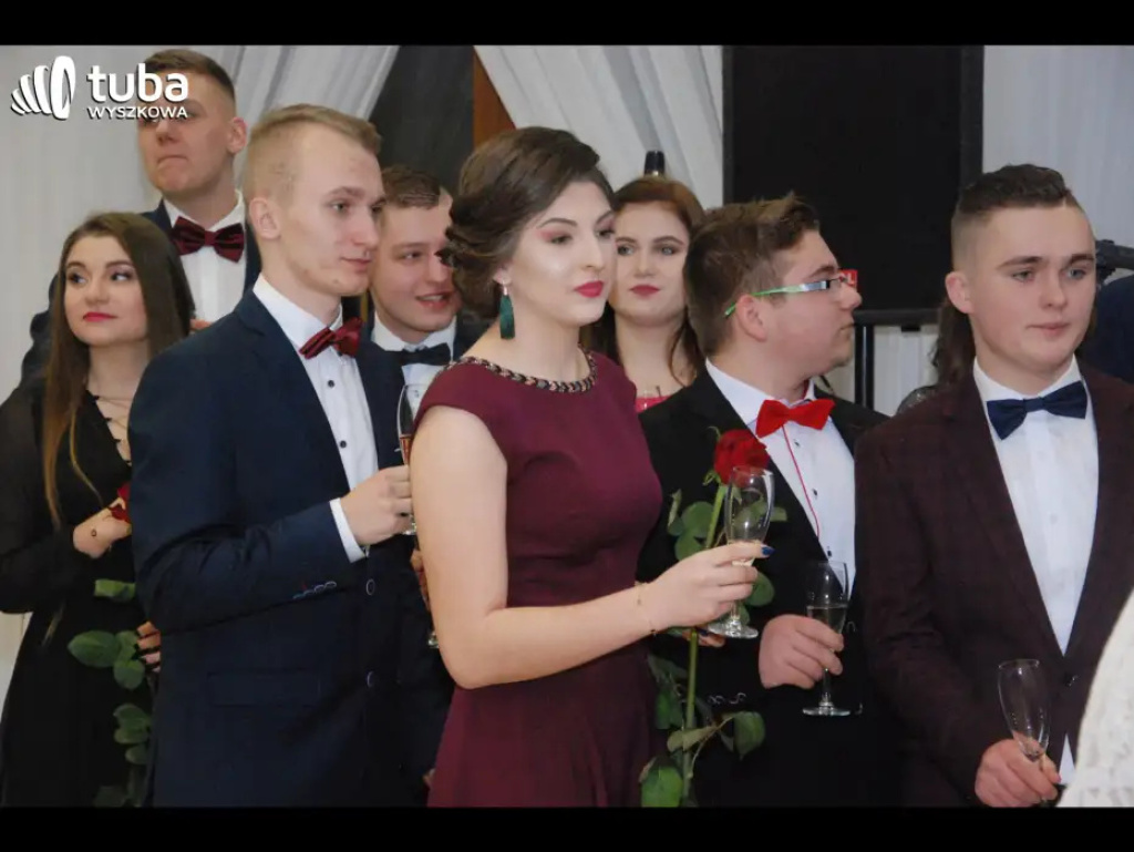 Bal maturalny w 