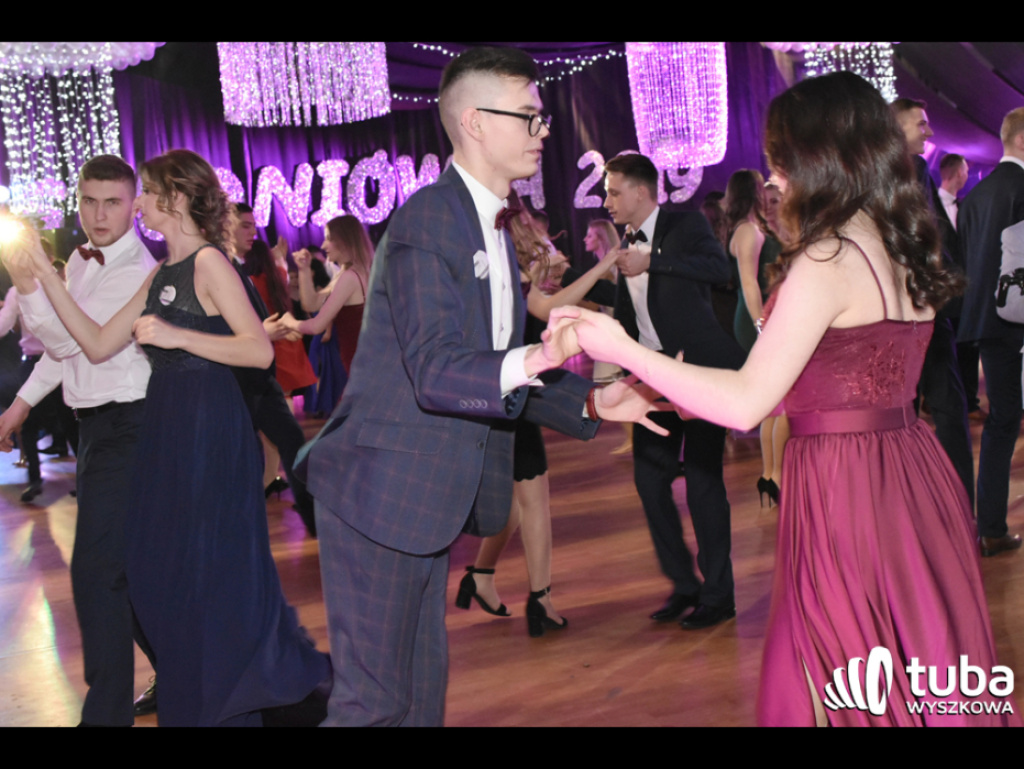 A teraz niech żyje bal! Studniówka Zespołu Szkół nr 1 w Wyszkowie