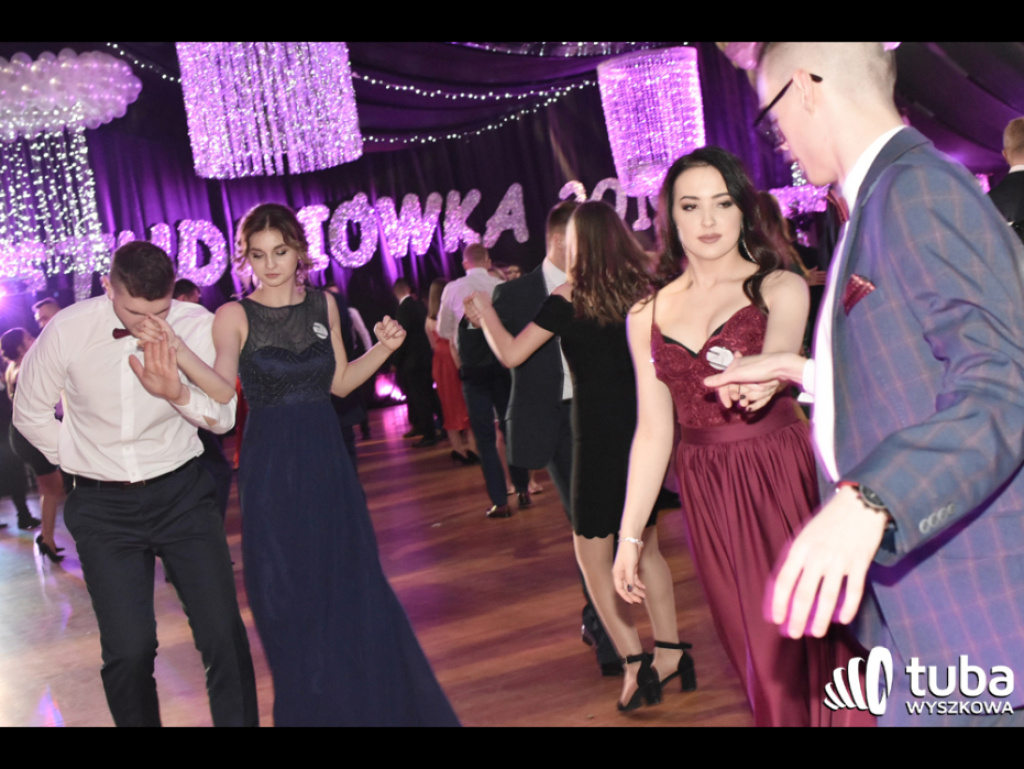 A teraz niech żyje bal! Studniówka Zespołu Szkół nr 1 w Wyszkowie