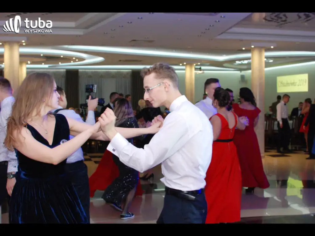 Bal maturalny w 