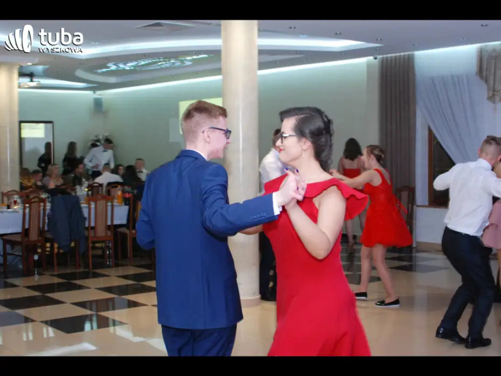 Bal maturalny w 
