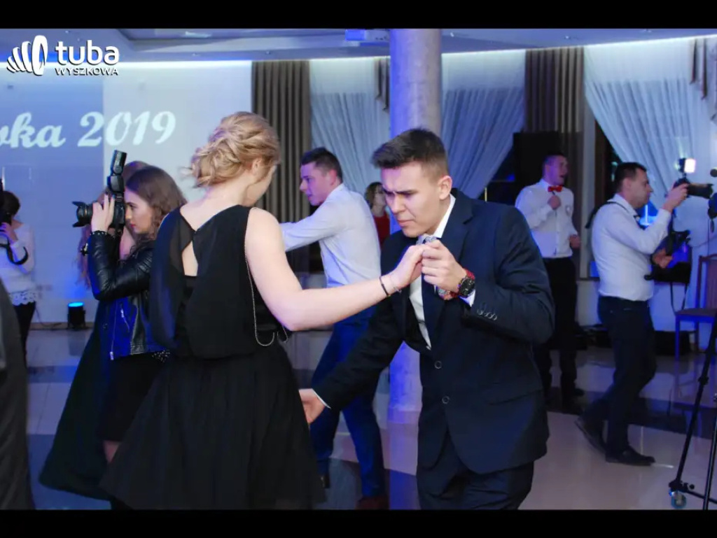 Bal maturalny w 