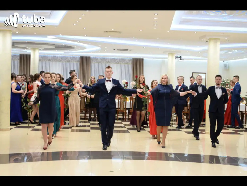 Bal maturalny w 