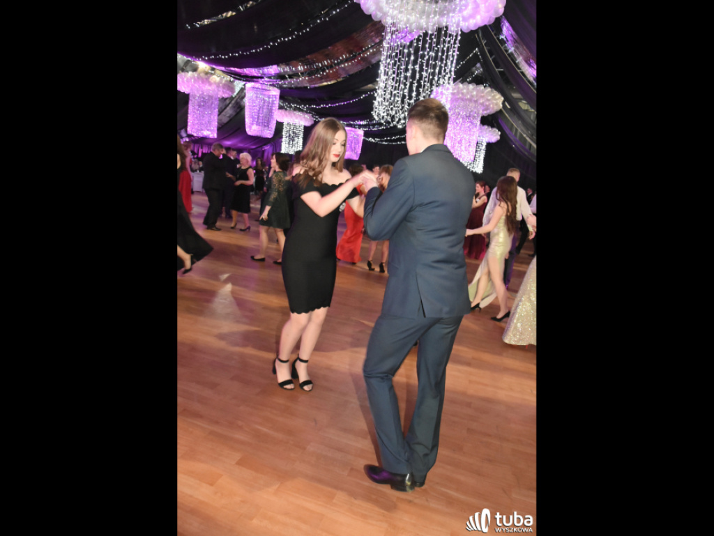 A teraz niech żyje bal! Studniówka Zespołu Szkół nr 1 w Wyszkowie