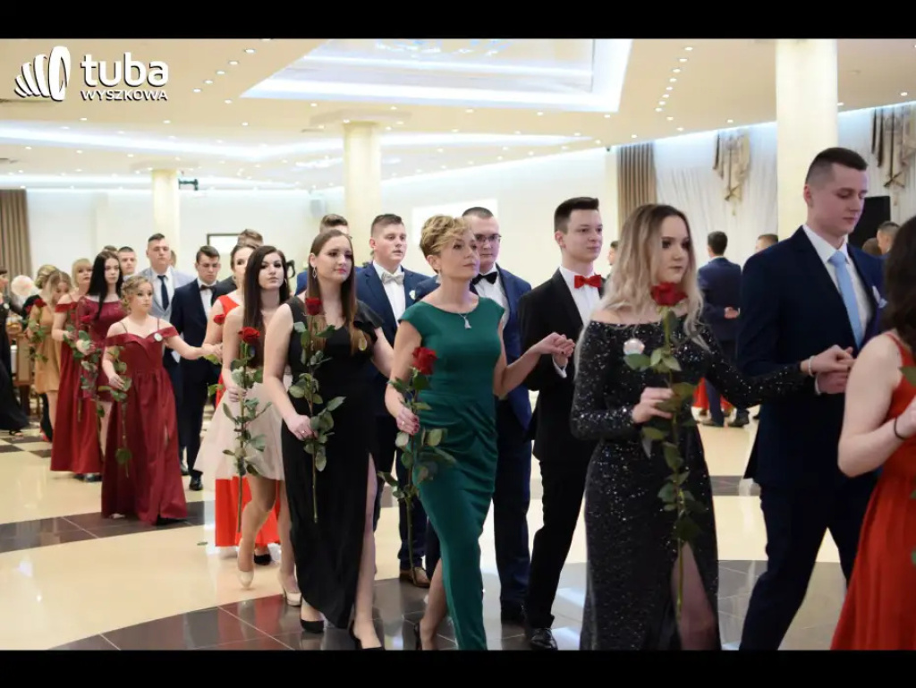 Bal maturalny w 