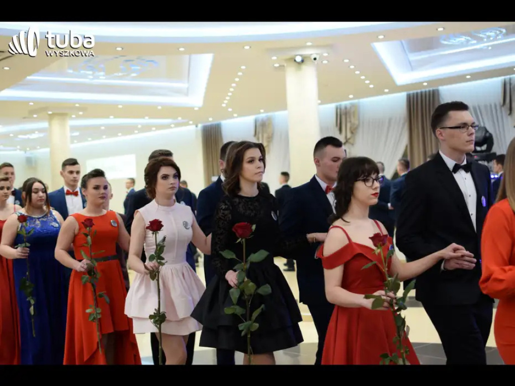 Bal maturalny w 