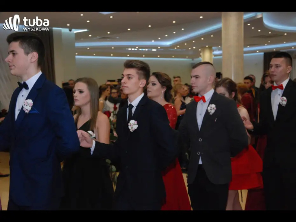 Bal maturalny w 