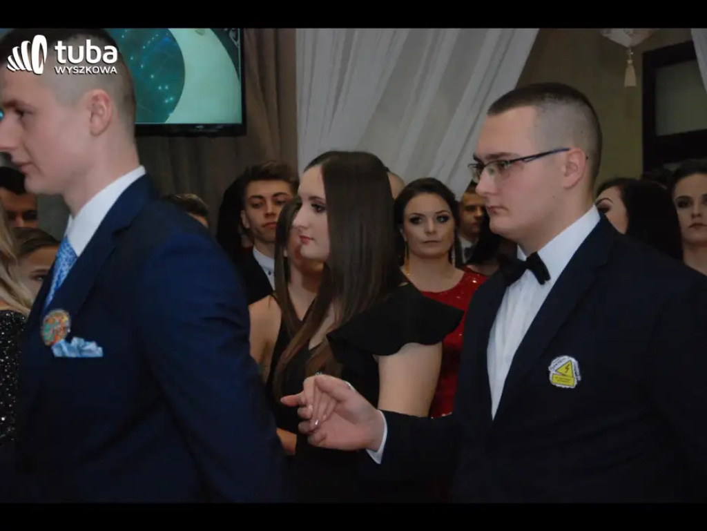 Bal maturalny w 