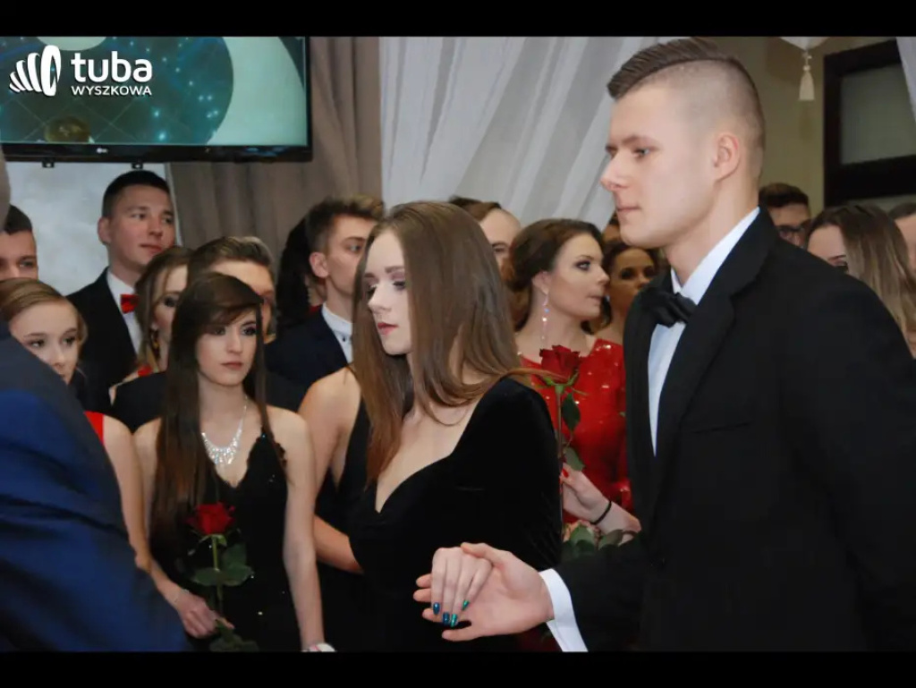 Bal maturalny w 