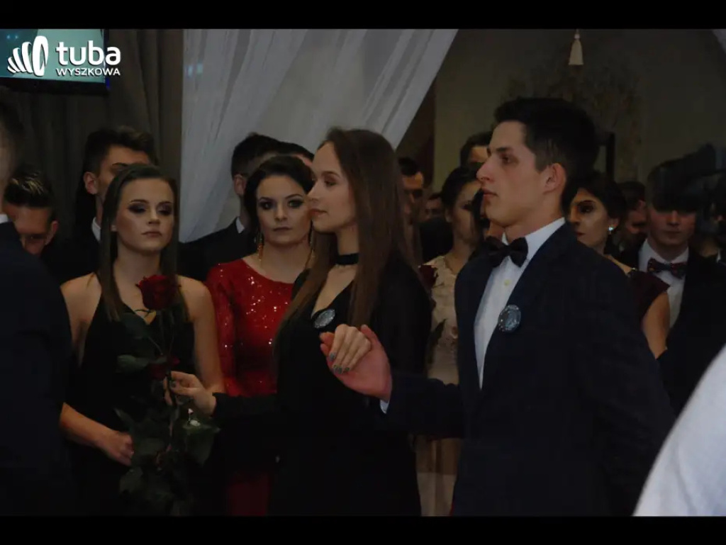 Bal maturalny w 