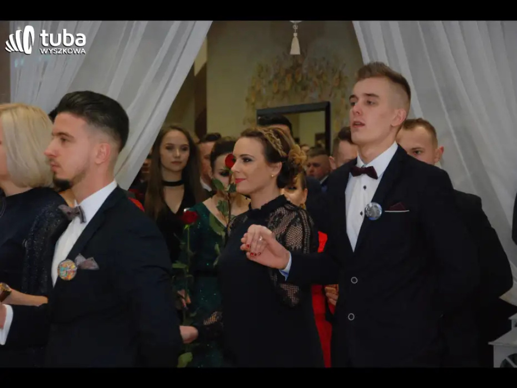 Bal maturalny w 