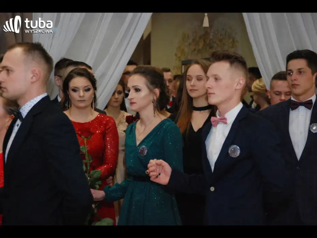 Bal maturalny w 