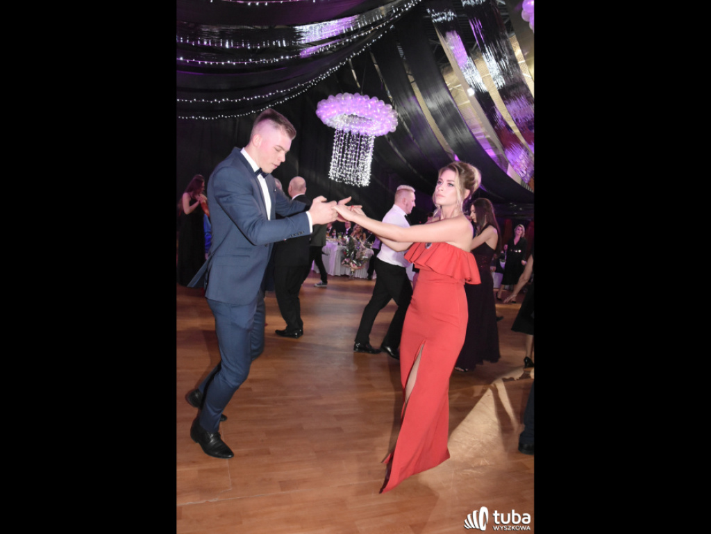 A teraz niech żyje bal! Studniówka Zespołu Szkół nr 1 w Wyszkowie