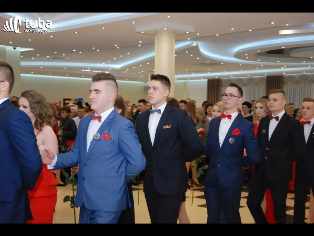 Bal maturalny w 