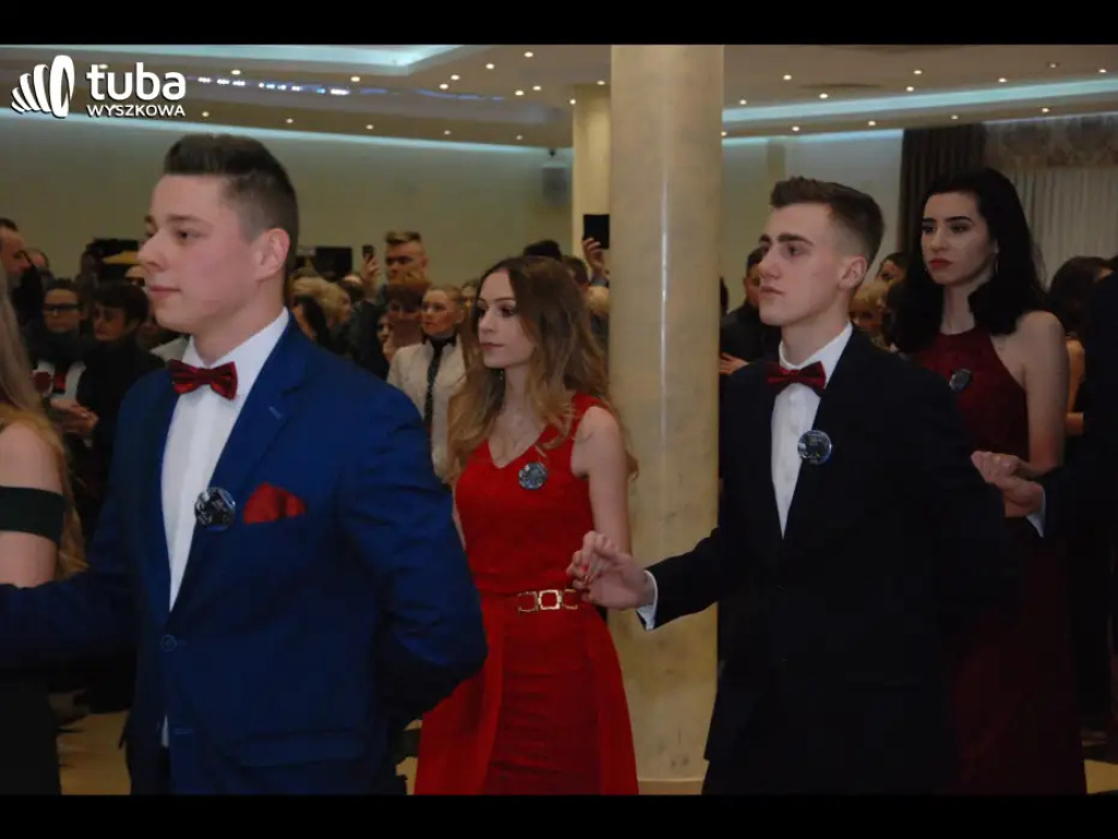 Bal maturalny w 