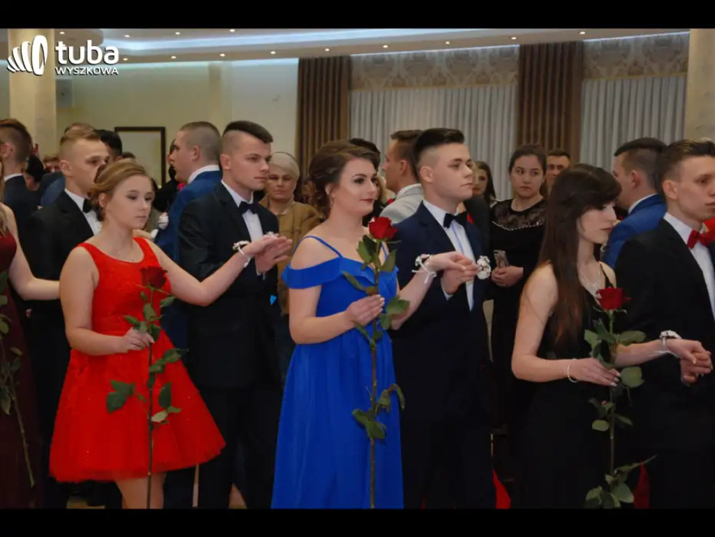 Bal maturalny w 