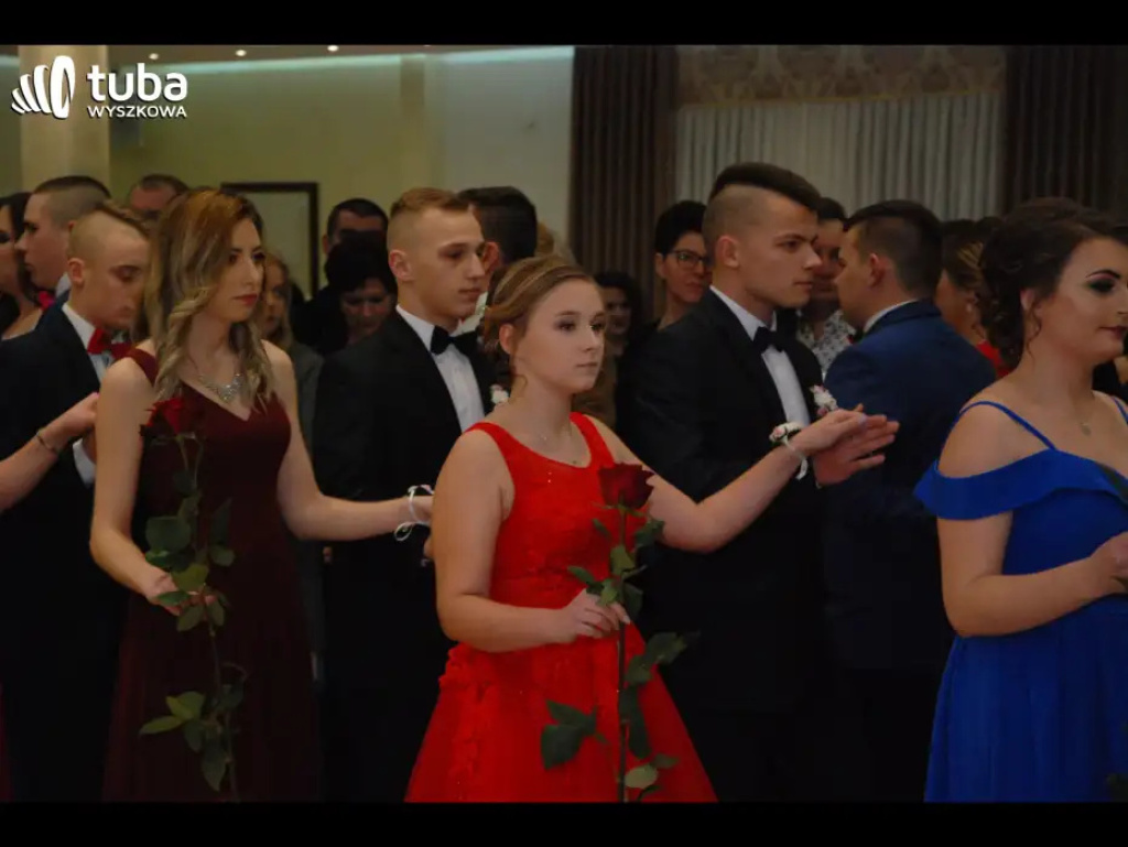 Bal maturalny w 