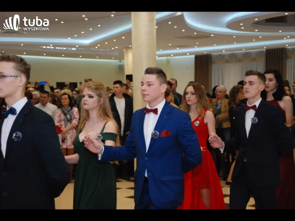 Bal maturalny w 