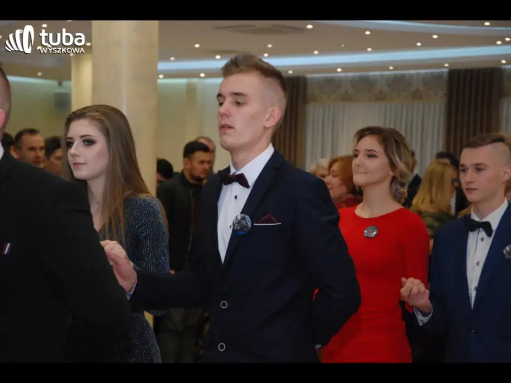 Bal maturalny w 