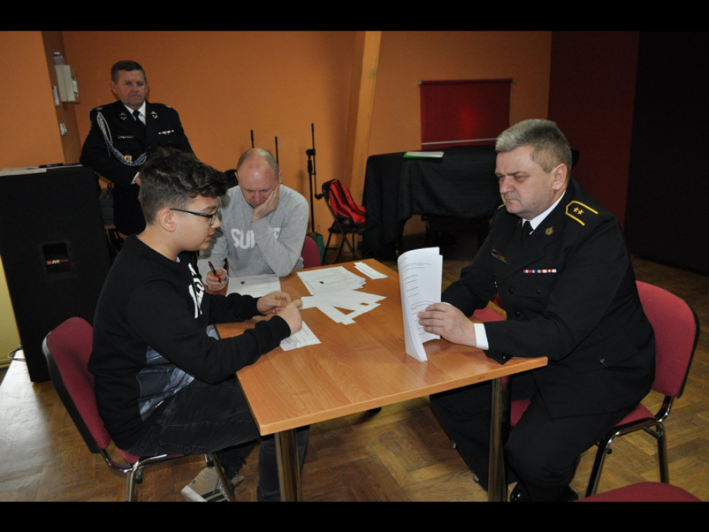 Młodzież zapobiega pożarom - turniej wiedzy pożarniczej w gminie Długosiodło