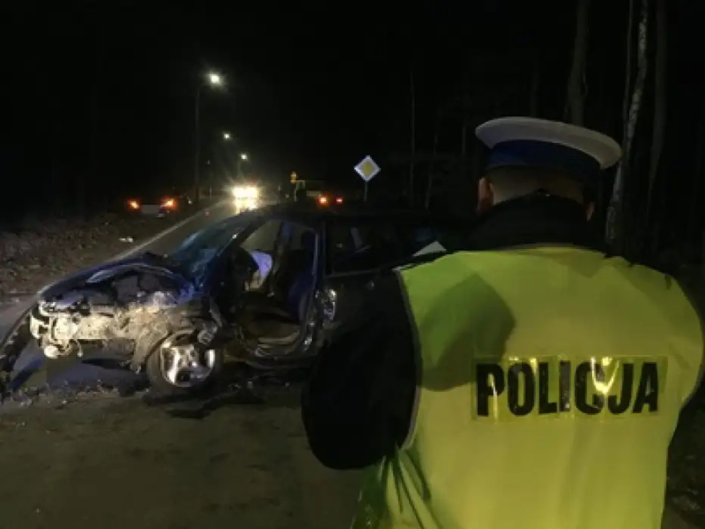 Wypadek i dwie kolizje - fatalny bilans wtorkowego popołudnia na wyszkowskich drogach (video)