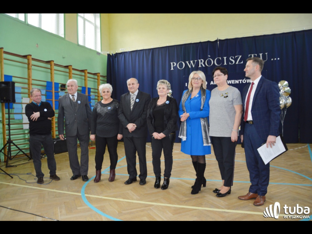 Powróćmy jak za dawnych lat, w zaczarowany szkolny świat... I Zjazd Absolwentów Szkoły Podstawowej w Leszczydole-Nowinach