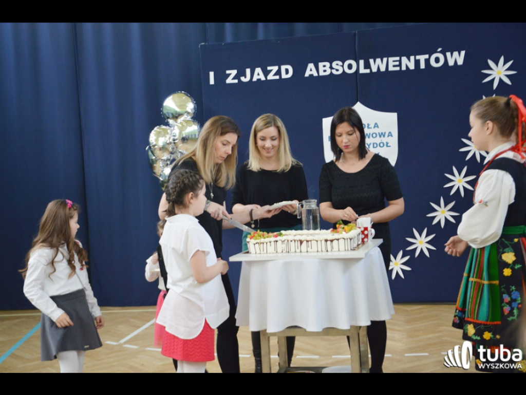Powróćmy jak za dawnych lat, w zaczarowany szkolny świat... I Zjazd Absolwentów Szkoły Podstawowej w Leszczydole-Nowinach