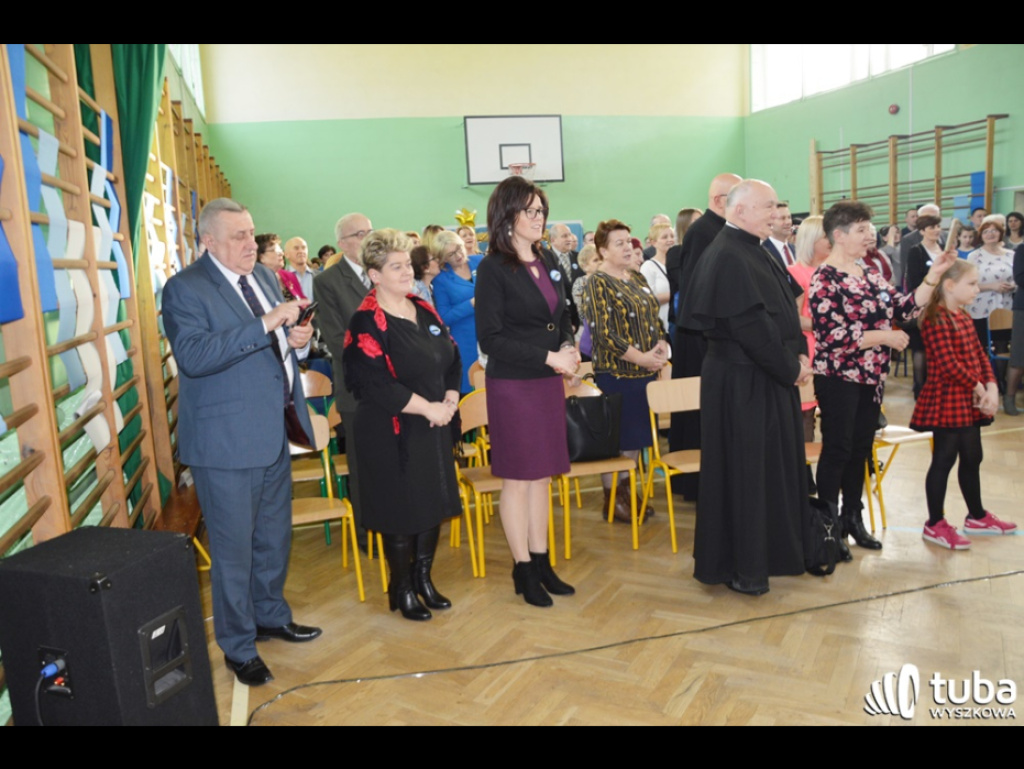 Powróćmy jak za dawnych lat, w zaczarowany szkolny świat... I Zjazd Absolwentów Szkoły Podstawowej w Leszczydole-Nowinach