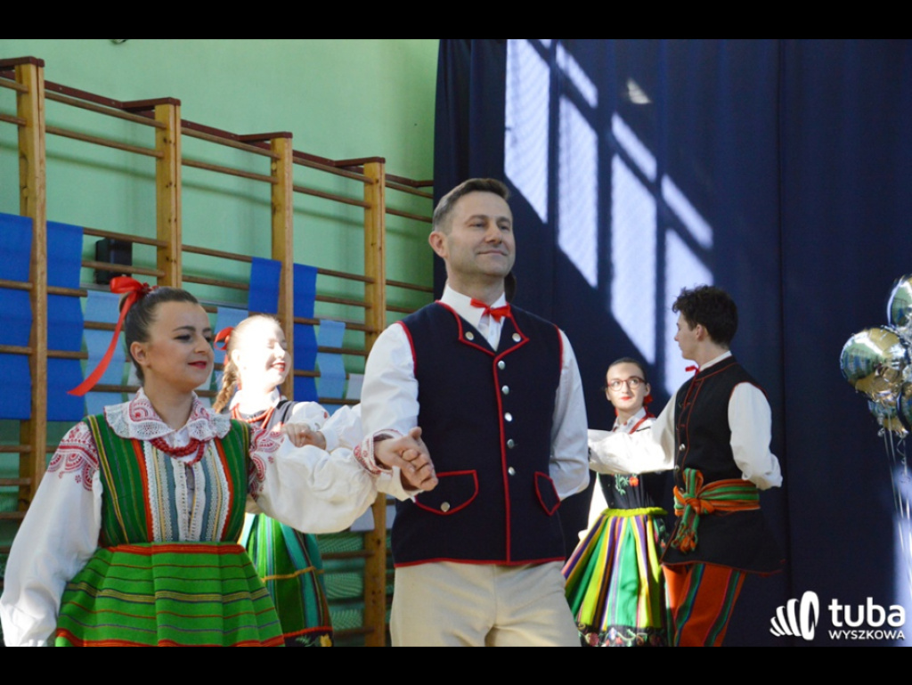 Powróćmy jak za dawnych lat, w zaczarowany szkolny świat... I Zjazd Absolwentów Szkoły Podstawowej w Leszczydole-Nowinach