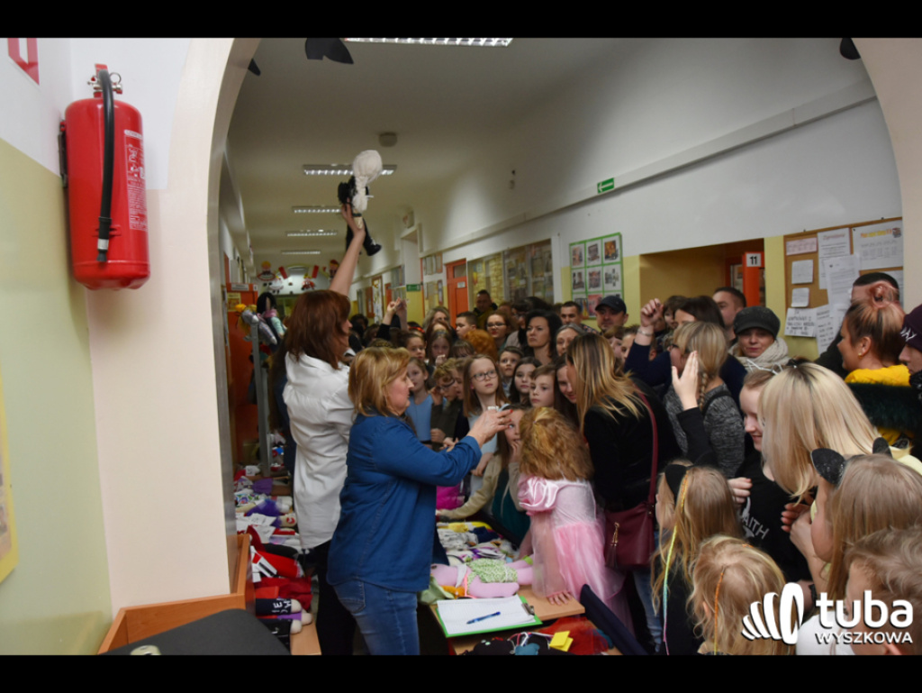 Szmaciane laleczki w szczytnym celu. SP nr 1 w akcji UNICEF 