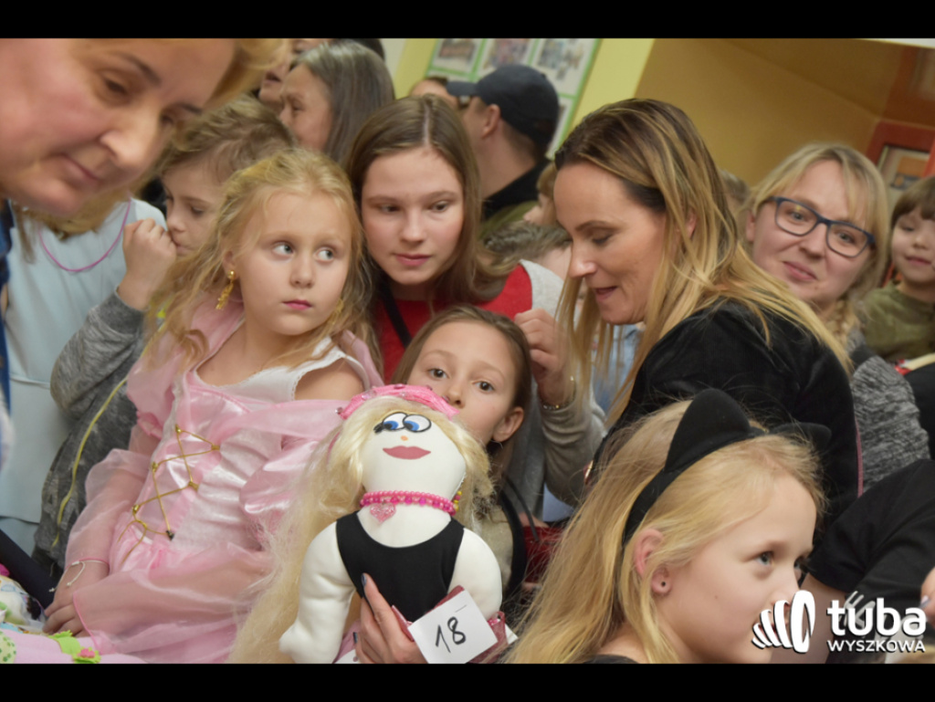 Szmaciane laleczki w szczytnym celu. SP nr 1 w akcji UNICEF 