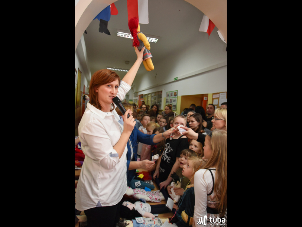 Szmaciane laleczki w szczytnym celu. SP nr 1 w akcji UNICEF 