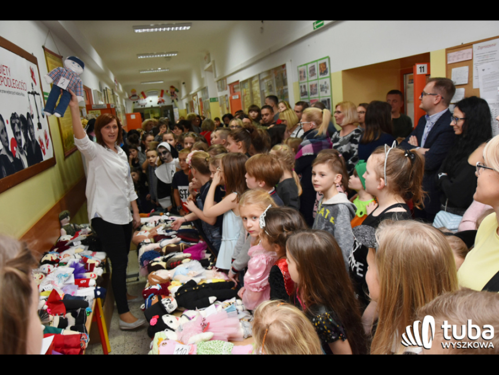Szmaciane laleczki w szczytnym celu. SP nr 1 w akcji UNICEF 